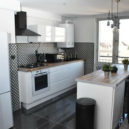 Le Select De Brou شقة *